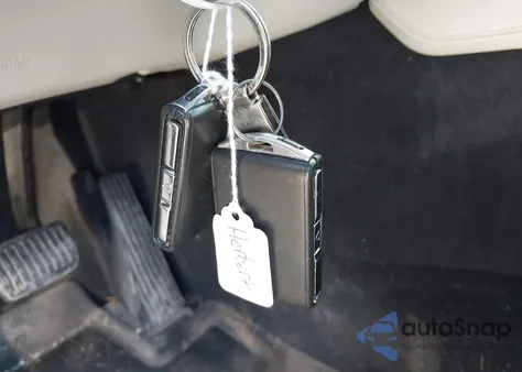 2017 Volvo Xc90 T6 Momentum z USA, uszkodzony, nr VIN YV4A22PK2H1125781